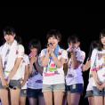 4月3日(日)に卒業した藤村菜月、岩﨑萌花からの最後のメッセージと、山本亜依の卒業公演に関して