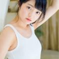 4月23日(土)発売の『UTB』で佐藤七海が初ソログラビア！
